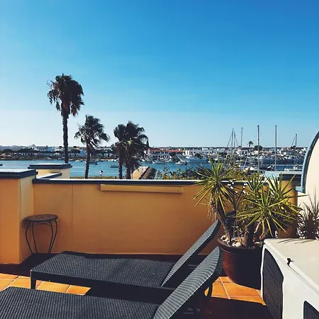 Apartamento La Marina De